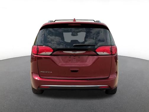 2018 Chrysler Pacifica Touring-L Plus