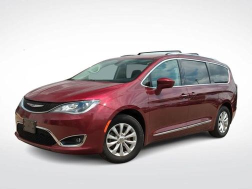 2018 Chrysler Pacifica Touring-L Plus