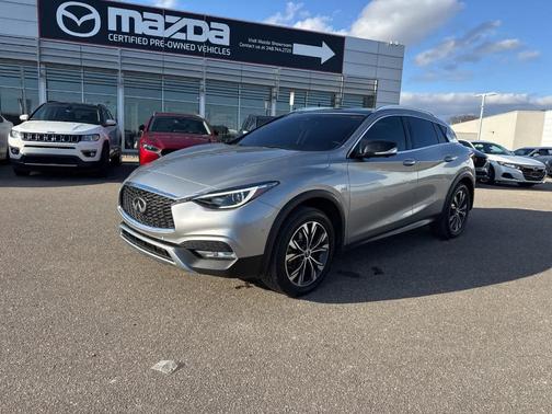 2018 INFINITI QX30 ESSENTIAL