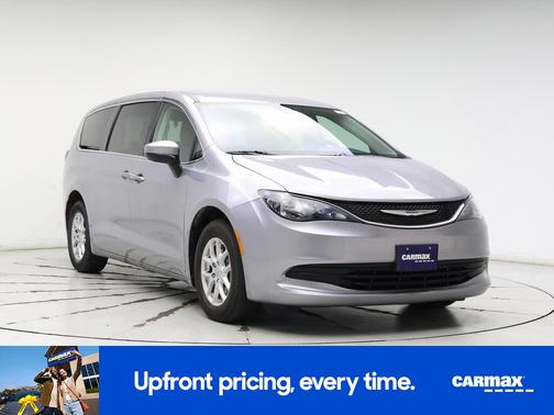 2020 Chrysler Voyager L