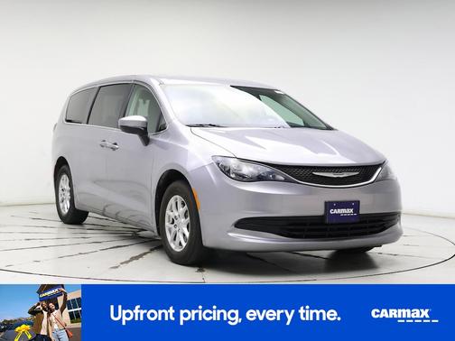 2020 Chrysler Voyager L