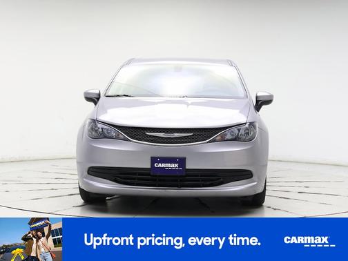 2020 Chrysler Voyager L