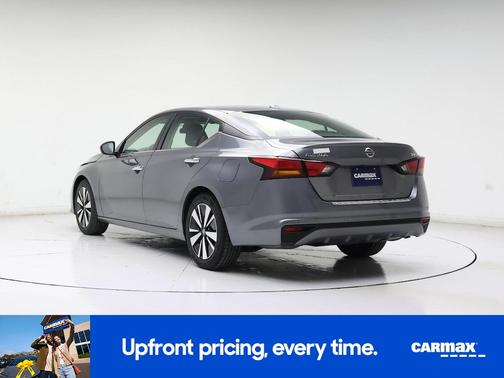 Gray 2022 Nissan Altima SV