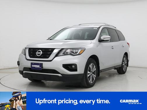 2020 Nissan Pathfinder SV