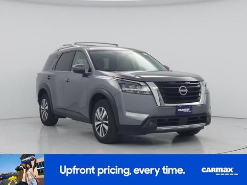 Gray 2023 Nissan Pathfinder SL