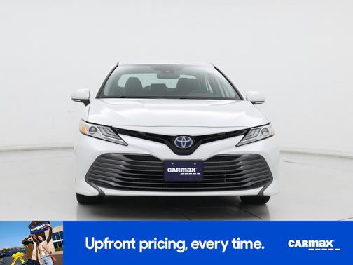 2020 Toyota Camry Hybrid XLE