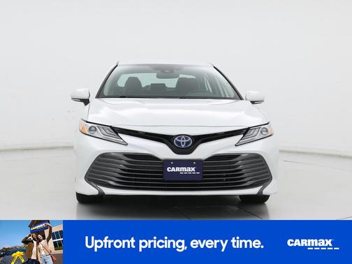 2020 Toyota Camry Hybrid XLE