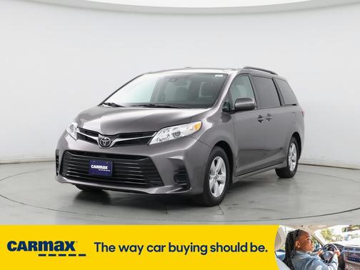 2020 Toyota Sienna LE