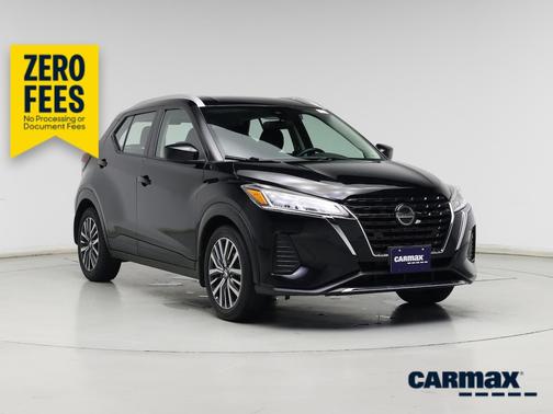 Black 2021 Nissan Kicks SV