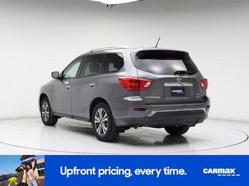 Gray 2017 Nissan Pathfinder SV