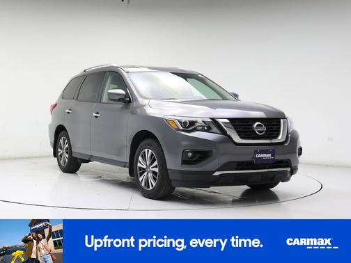 Gray 2017 Nissan Pathfinder SV