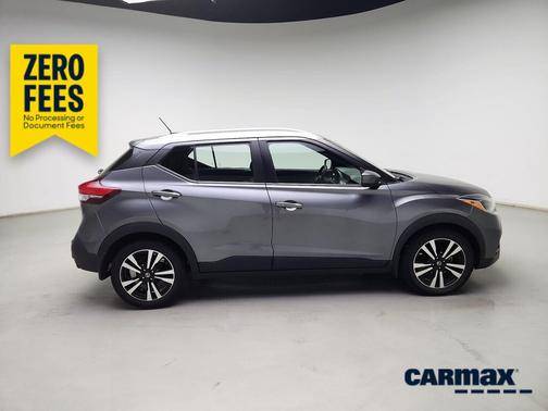 Gray 2020 Nissan Kicks SV