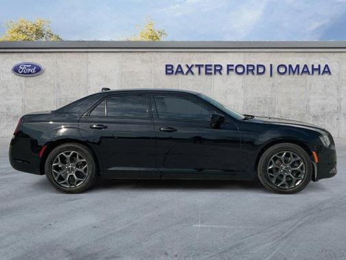 2018 Chrysler 300 S