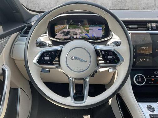 2024 Jaguar F-PACE P250 R-Dynamic S