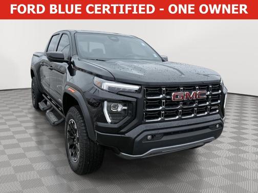 Onyx Black 2026 GMC Canyon AT4