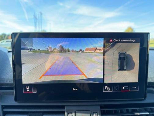 2023 Audi Q5 45 S line Prestige