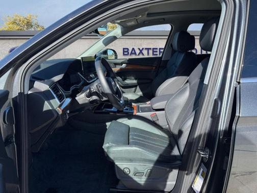 2023 Audi Q5 45 S line Prestige