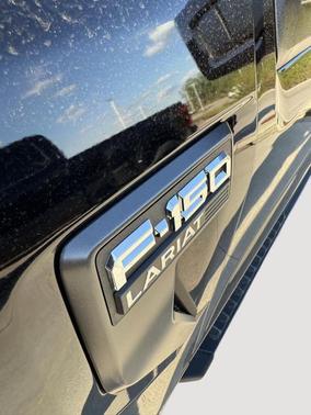 Agate Black 2023 Ford F-150 Lariat