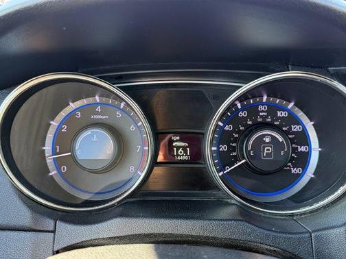 2012 Hyundai SONATA Limited