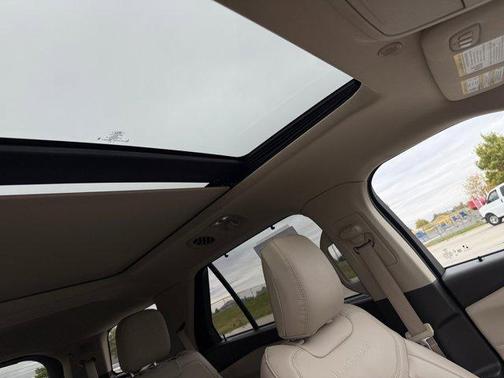 2024 Ford Explorer Platinum