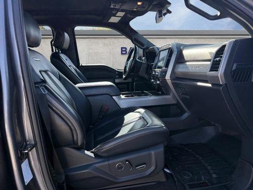 2022 Ford F-350 Platinum