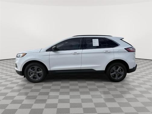 Oxford White 2022 Ford Edge SEL
