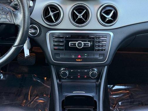 2014 Mercedes-Benz CLA-Class Base