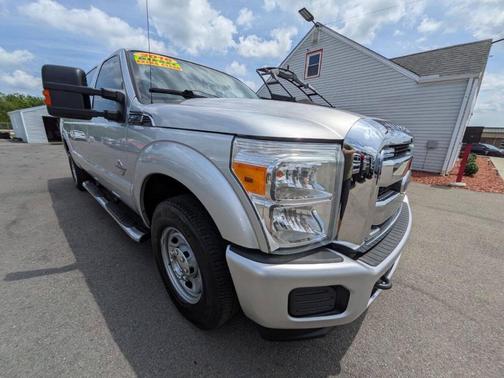 Silver 2016 Ford F-250 Lariat