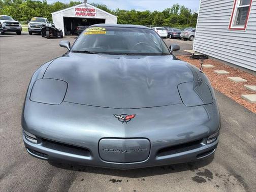 2004 Chevrolet Corvette Base