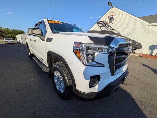White 2019 GMC Sierra 1500 DOUBLE CAB FT.
