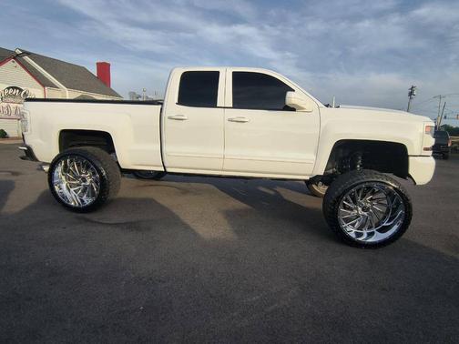 2017 Chevrolet Silverado 1500 2LT