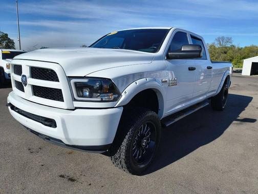 2018 RAM 2500 Tradesman Crew Cab 4x4 8' Box