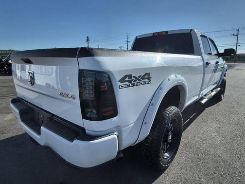2018 RAM 2500 Tradesman Crew Cab 4x4 8' Box