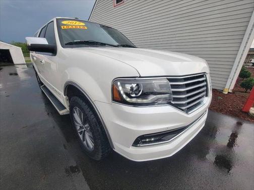 2017 Lincoln Navigator Select