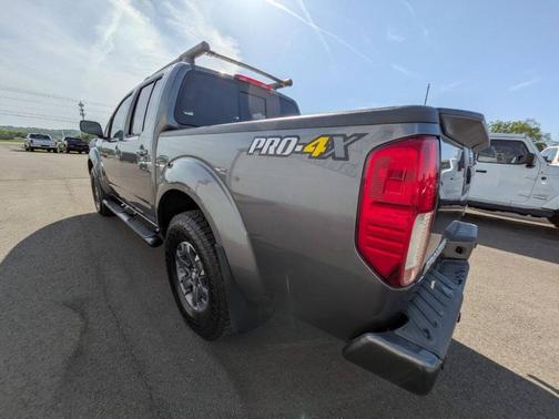 Gray 2016 Nissan Frontier Pro-4X