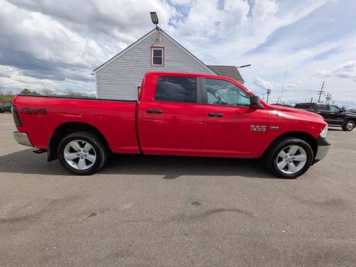 Red 2018 RAM 1500 SLT