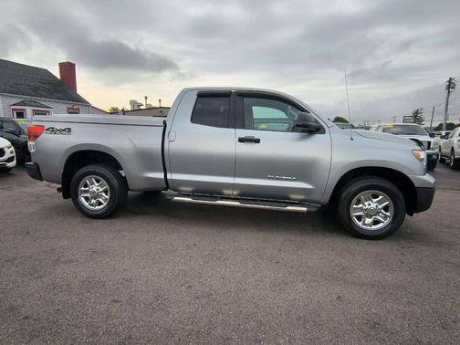 2011 Toyota Tundra Grade