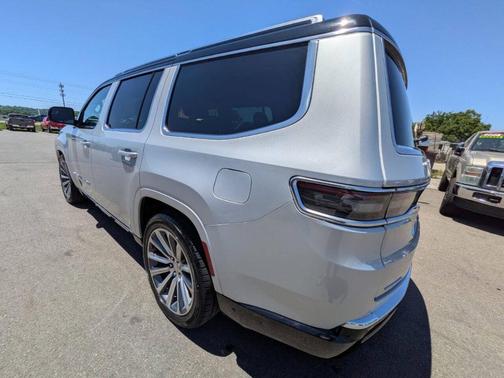 Silver 2023 Jeep Grand Wagoneer Base