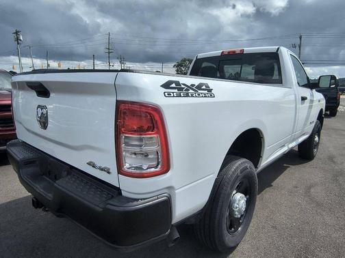 2019 RAM 2500 Tradesman Regular Cab 4x4 8' Box
