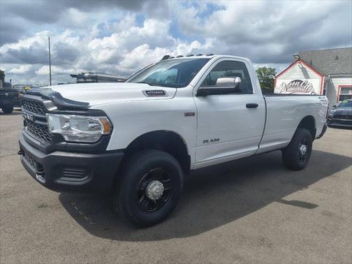 2019 RAM 2500 Tradesman Regular Cab 4x4 8' Box