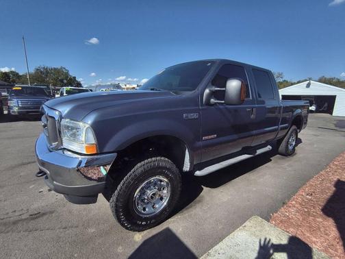 2004 Ford F-250 XLT Crew Cab