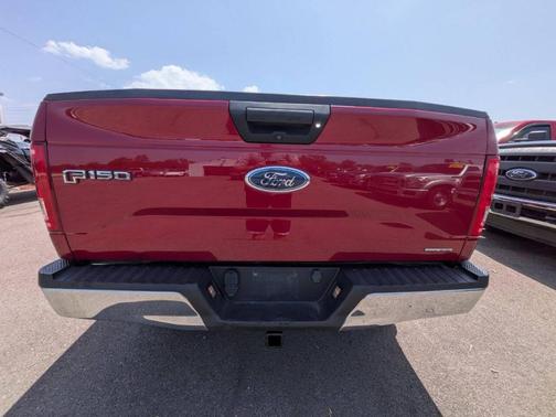Burgundy 2016 Ford F-150 XLT
