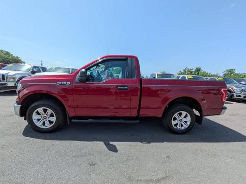 Burgundy 2016 Ford F-150 XLT
