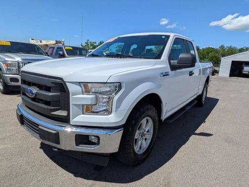 White 2017 Ford F-150 XL