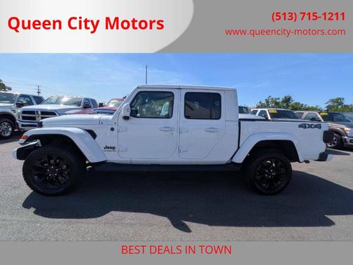 White 2022 Jeep Gladiator Overland