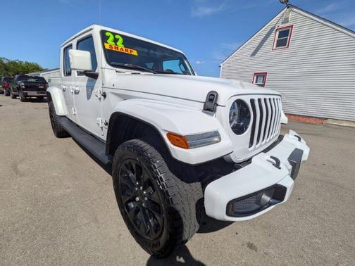 White 2022 Jeep Gladiator Overland