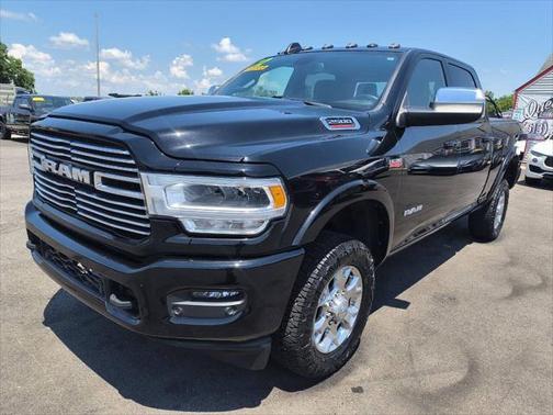 2022 RAM 2500 Laramie Crew Cab 4x4 6'4' Box