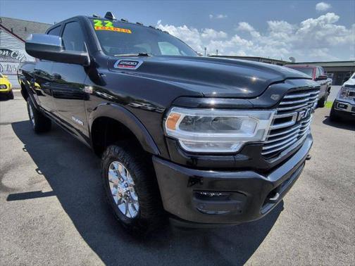 2022 RAM 2500 Laramie Crew Cab 4x4 6'4' Box