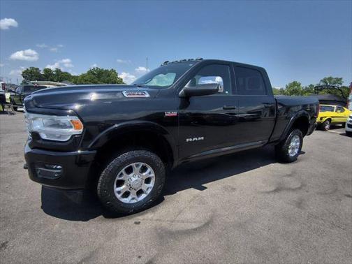 2022 RAM 2500 Laramie Crew Cab 4x4 6'4' Box