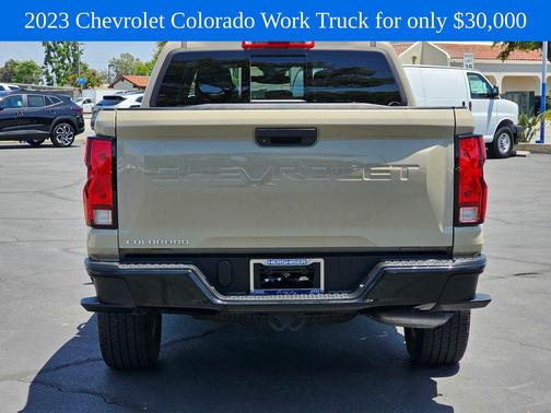 Sand Dune Metallic 2023 Chevrolet Colorado WT